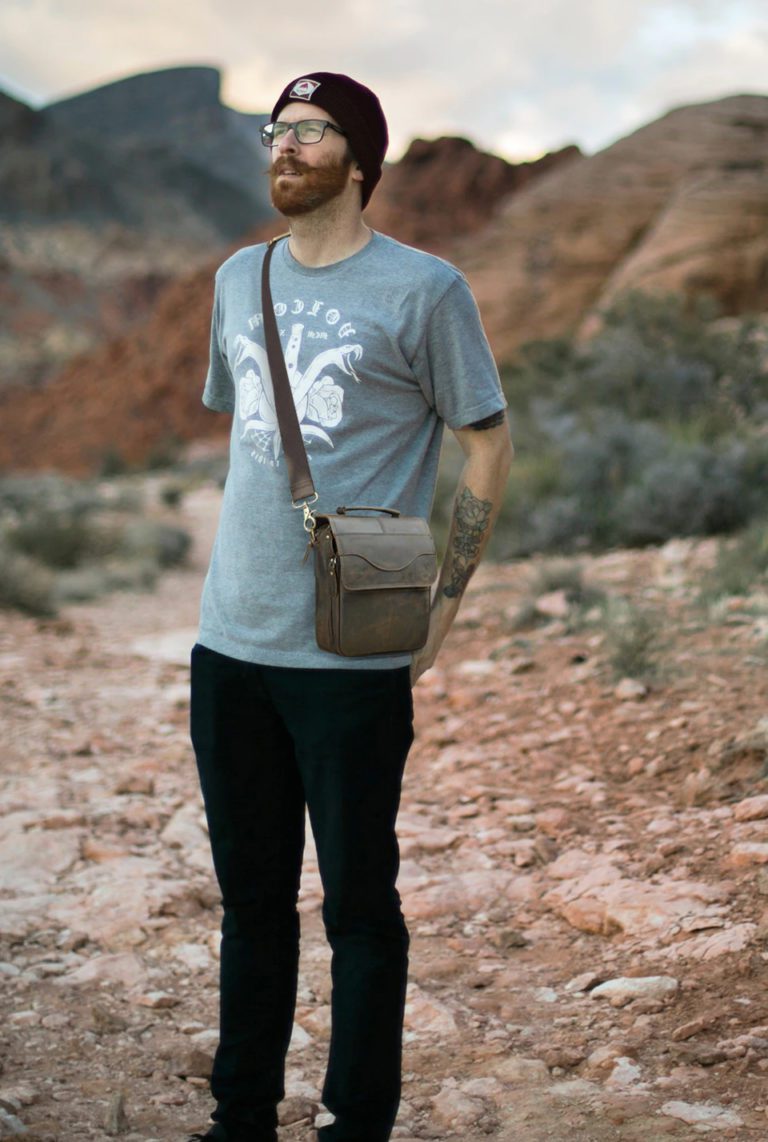 Le'aokuu 144 Leather Casual Shoulder Messenger Bag