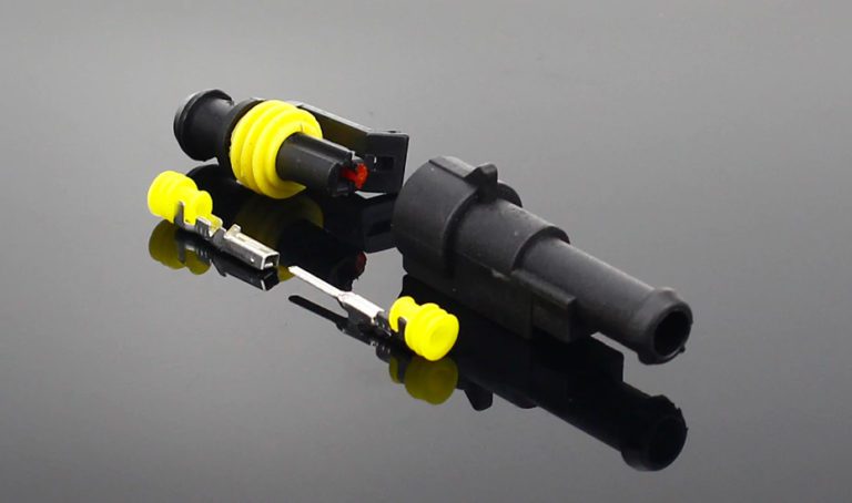2 Pin Electrical Wire Connector Plug