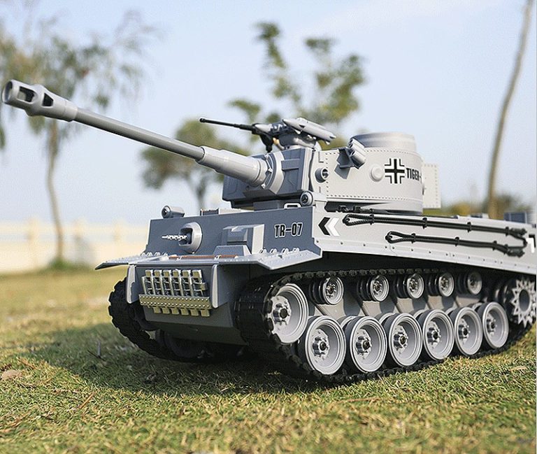 TR-07 RC Battle Tank