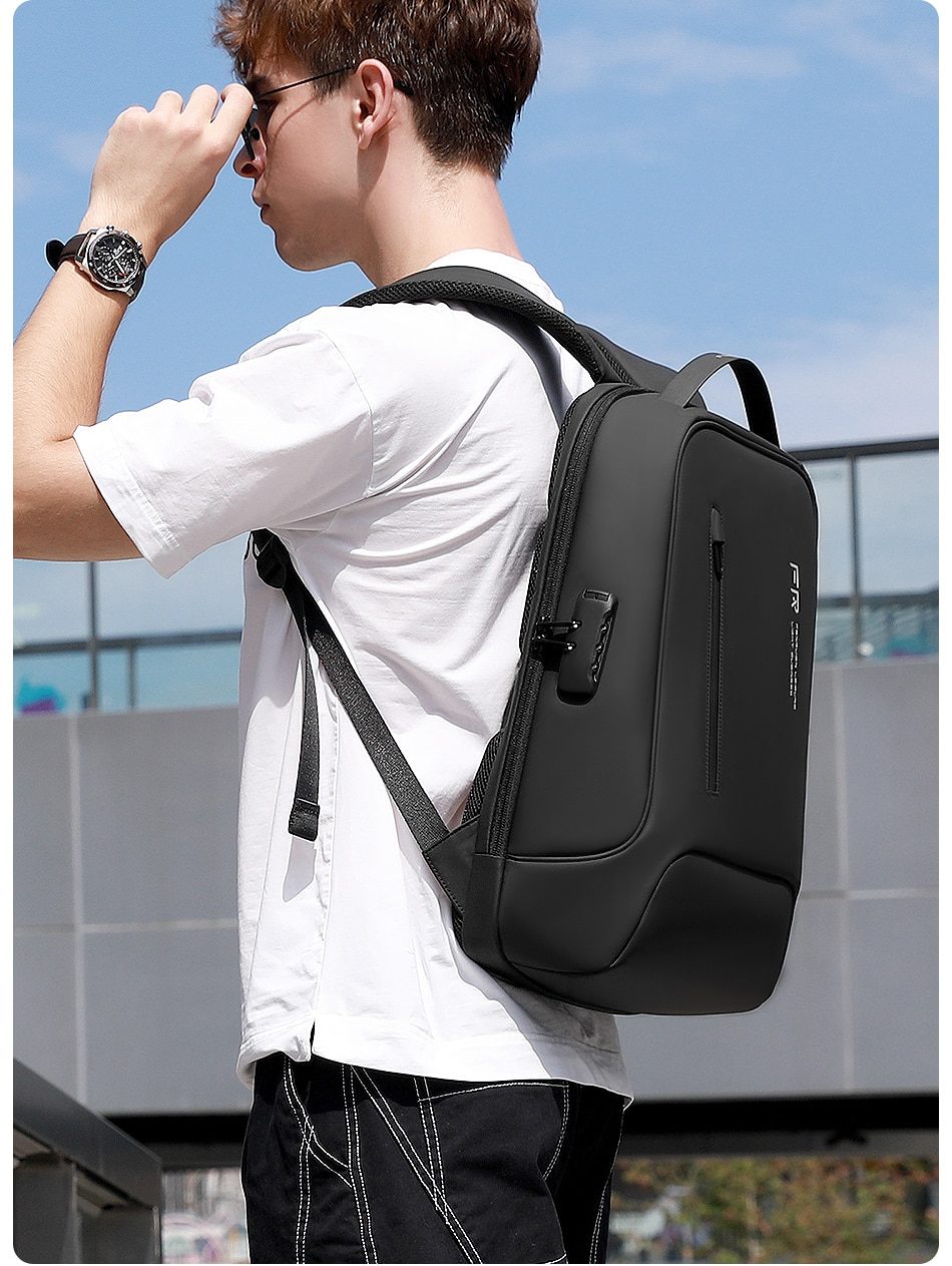 Fenruien FRN7168 15.6 Inch Notebook Backpack