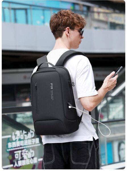 Fenruien FRN7168 15.6 Inch Notebook Backpack