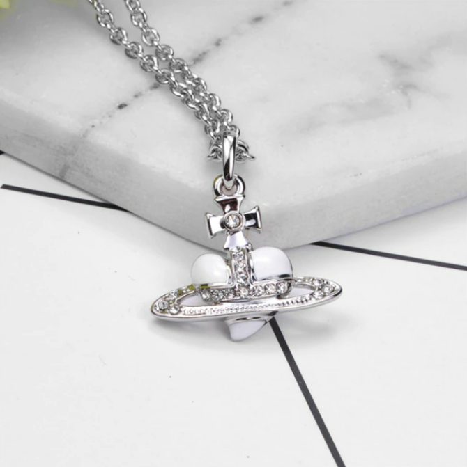 Necklace-white