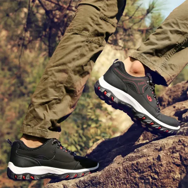SNORW Men’s Lightweight Walking Shoes wear